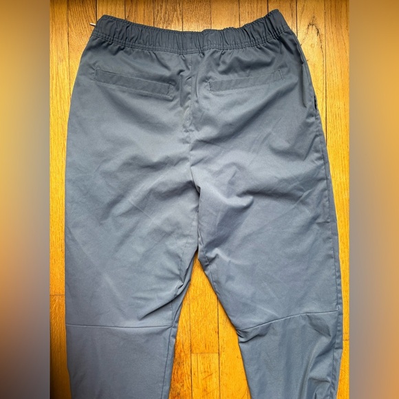 Nike club woven men’s tapered pants - Picture 11 of 13